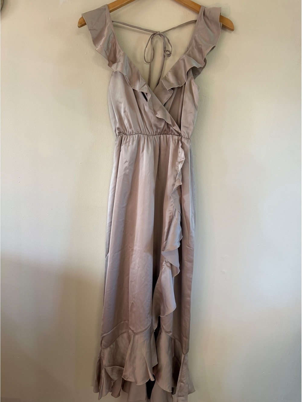 Show Me Your Mumu Satin Ruffle Midi Dress size XS